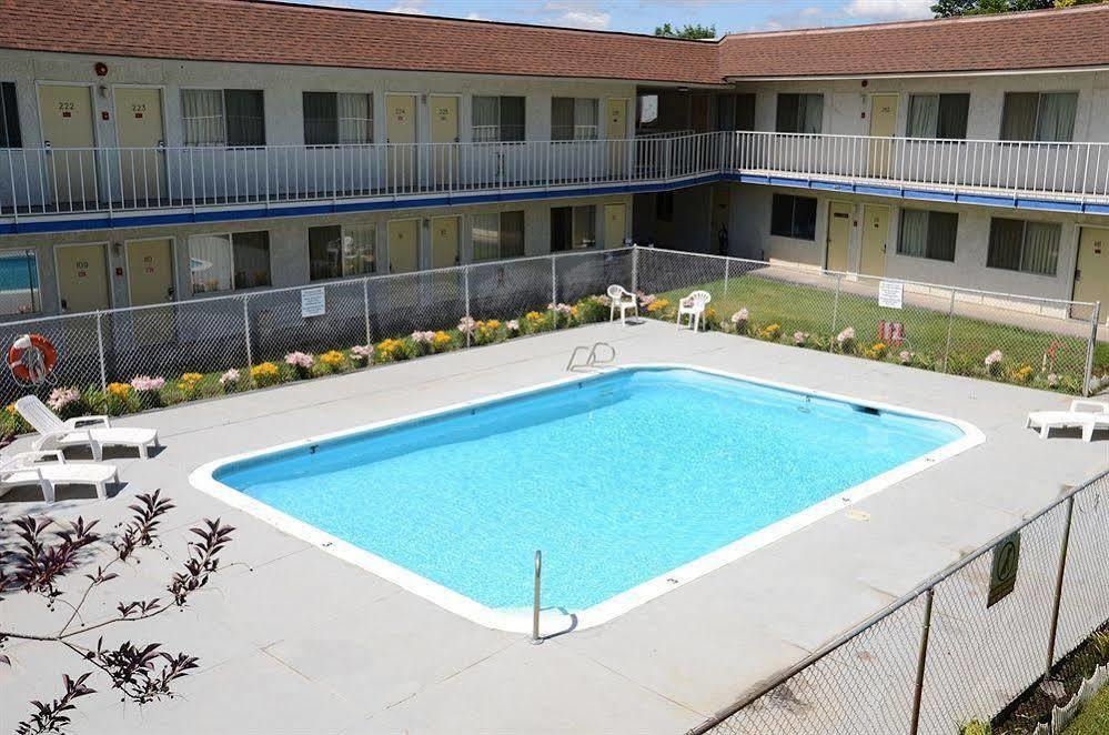 Capitol Inn & Suites 피에르 외부 사진