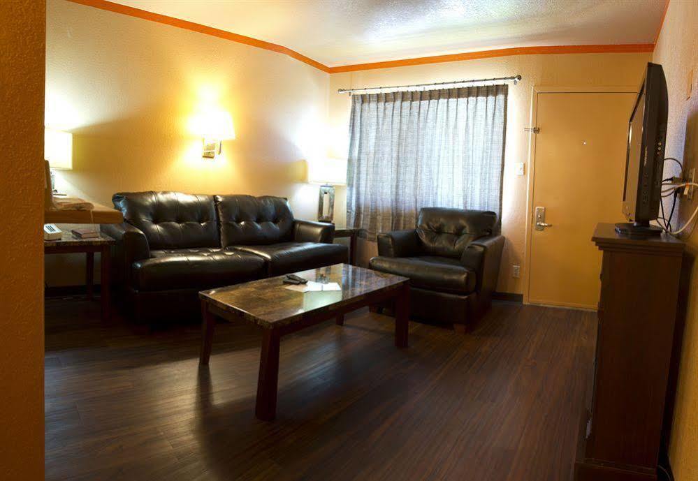 Capitol Inn & Suites 피에르 외부 사진